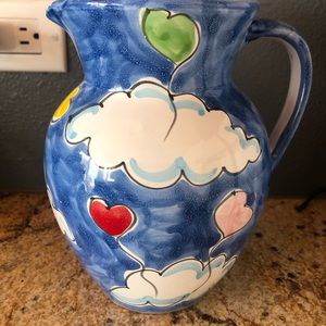 La Musa NWOT vintage hand painted ceramic pitcher with hearts Valentine